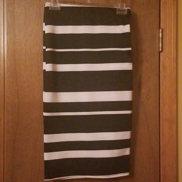 Sans Souci Dresses & Skirts - Black and White Stripes Pencil Skirt